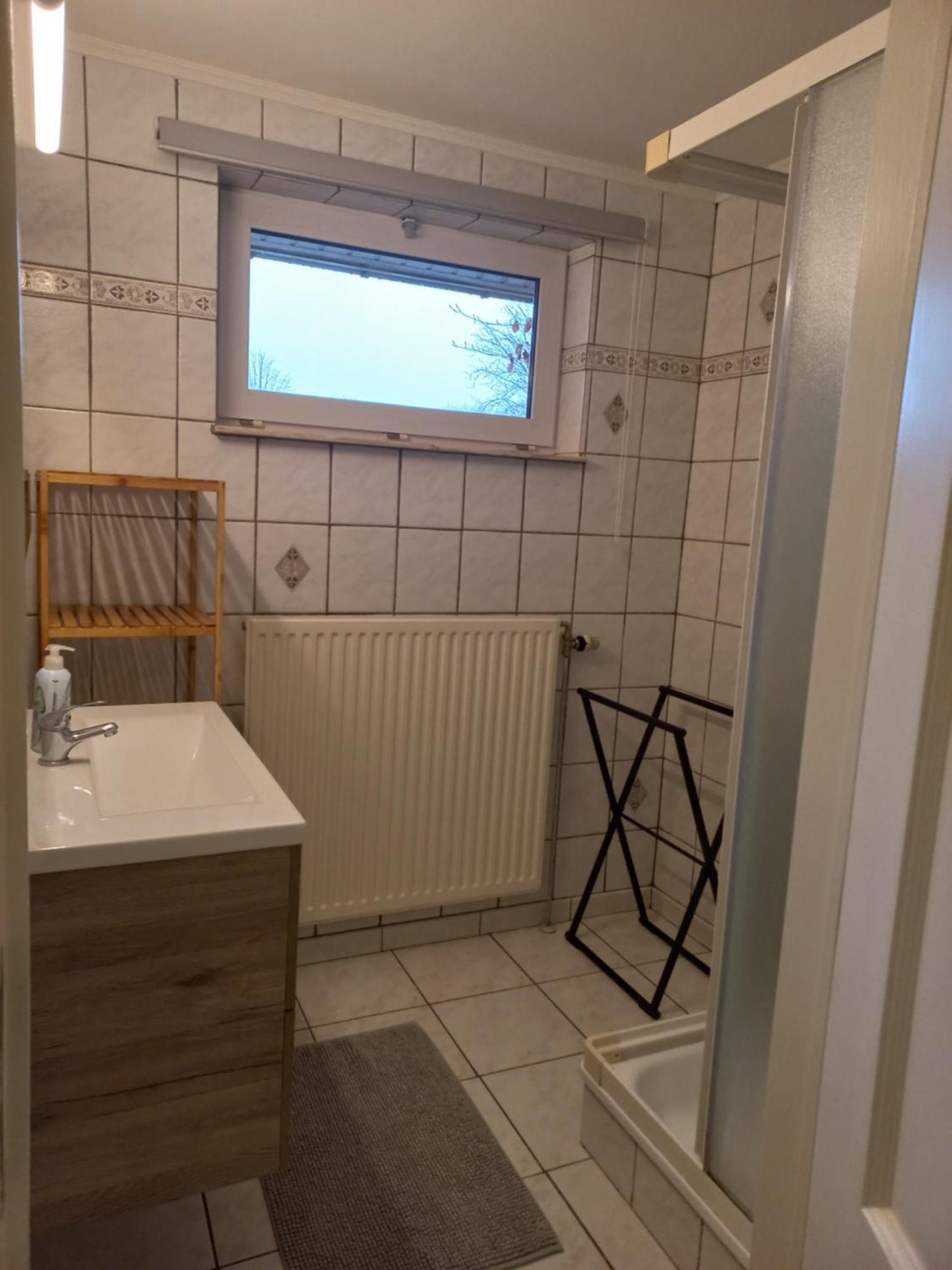 El Bosque Villa Dilsen Stokkem Bagian luar foto